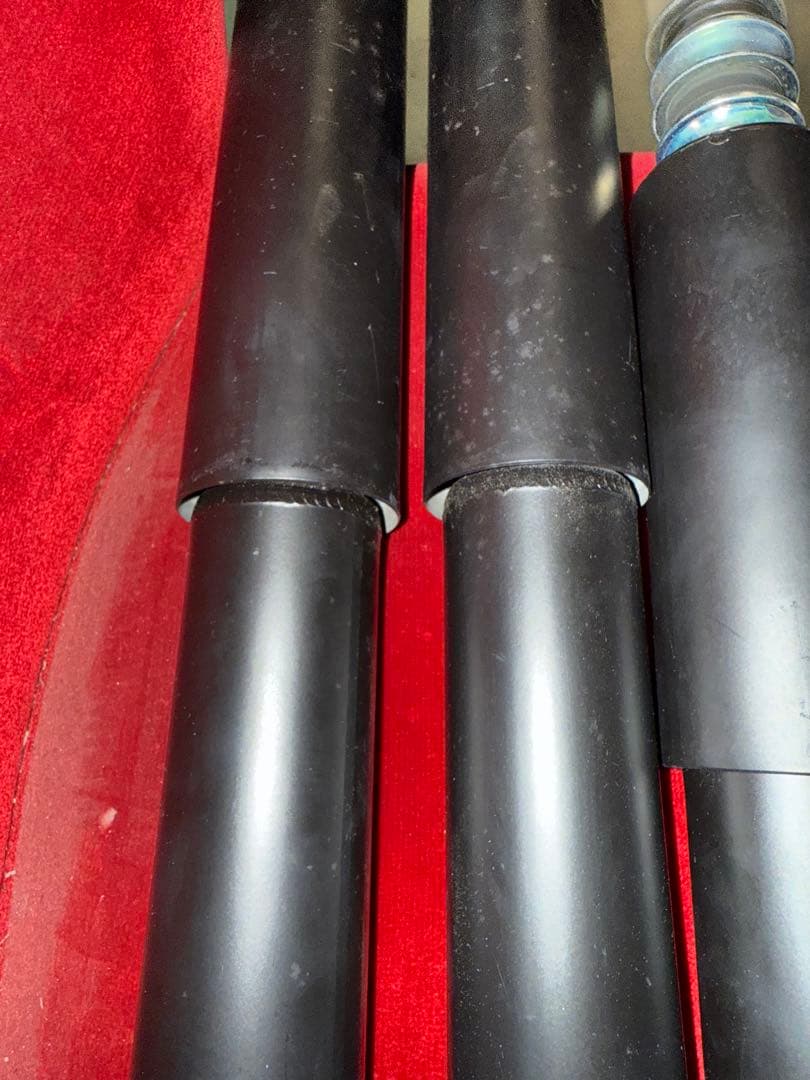 200系ハイエース　4型　新車取り外し　ショックアブソーバー　KYB