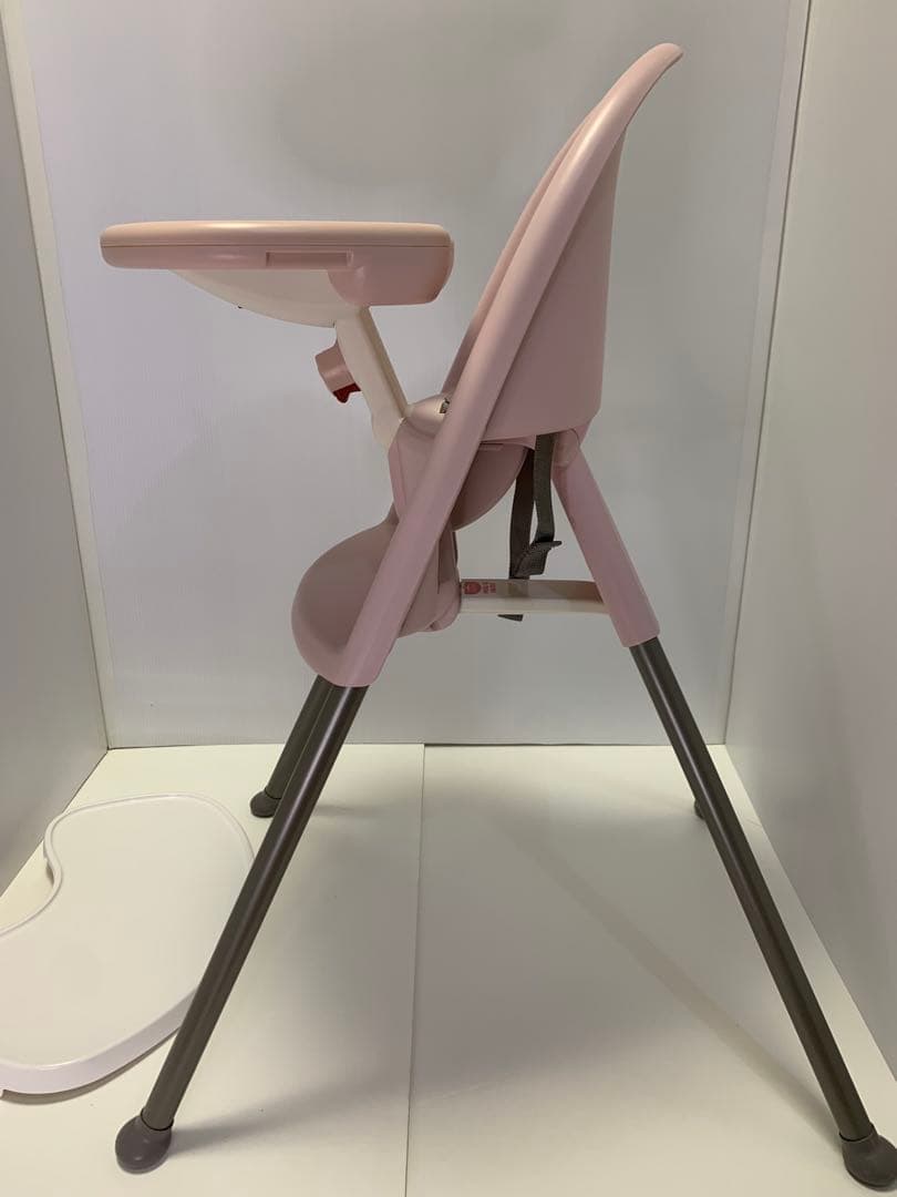 安全ベルト付きBABYBJÖRN（ベビービョルン） ハイチェア ピンク