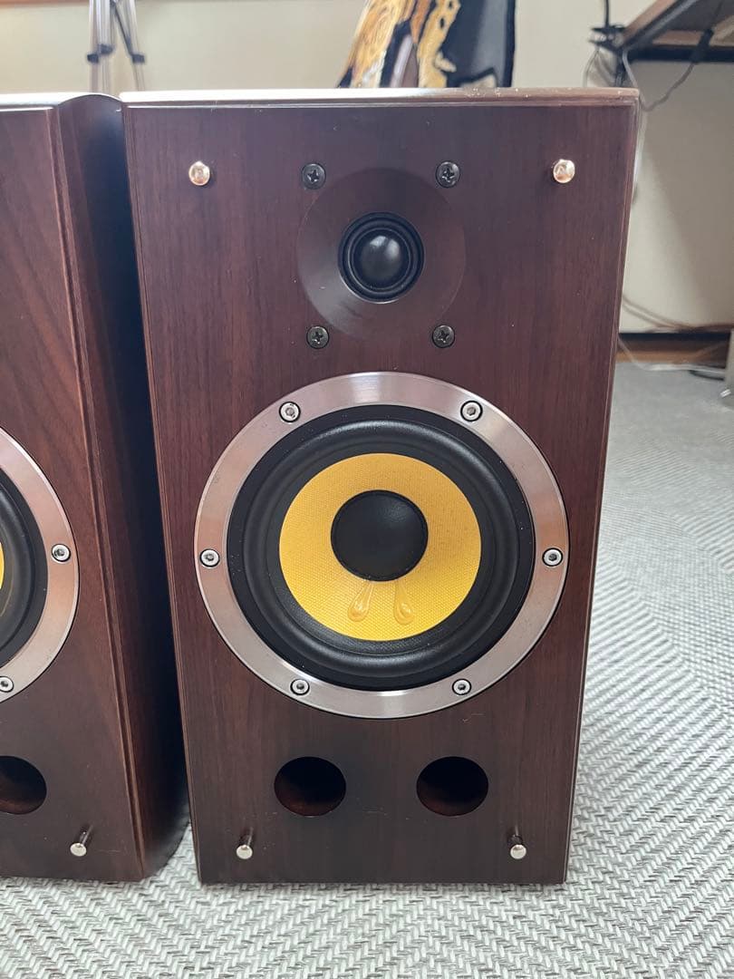 自作スピーカー　② ウォールナット無垢エンクロージャー