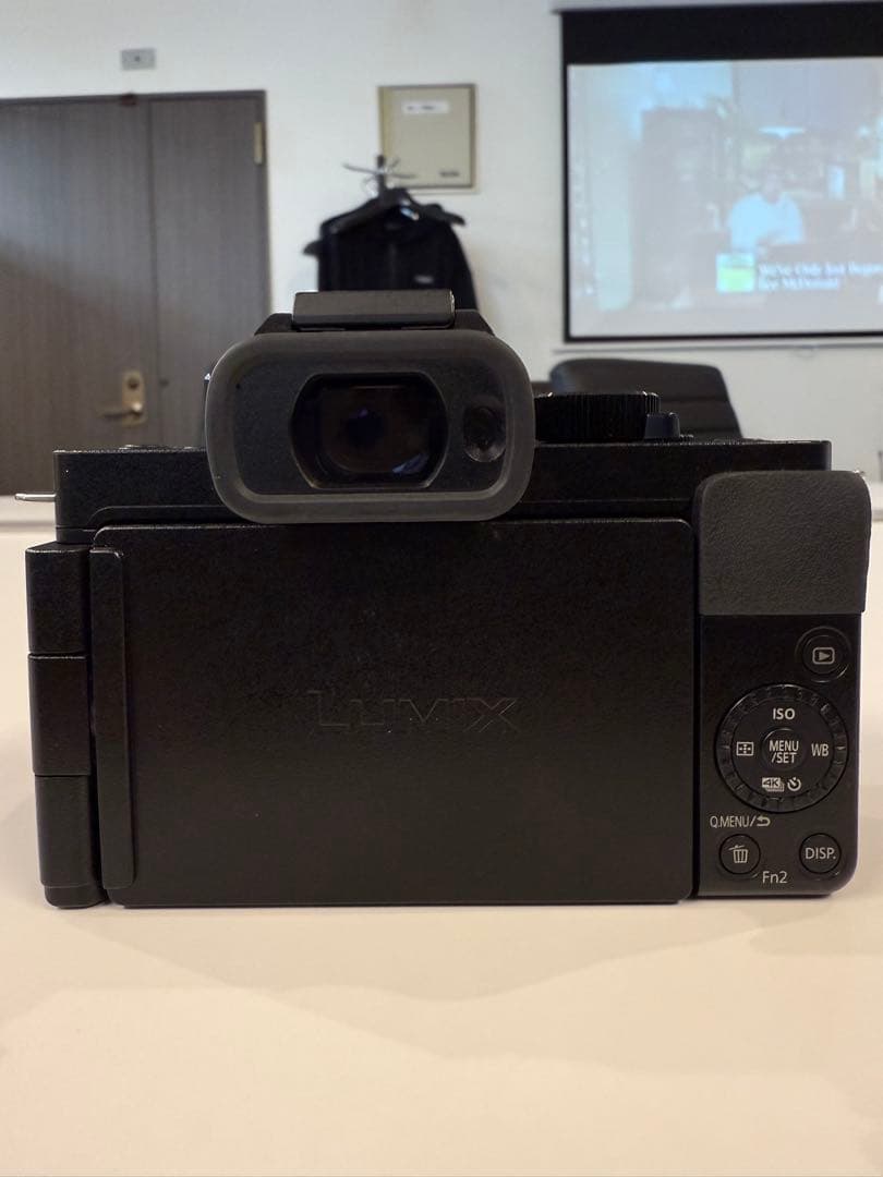 美品 ルミックス LUMIX DC-G100DK レンズ付き