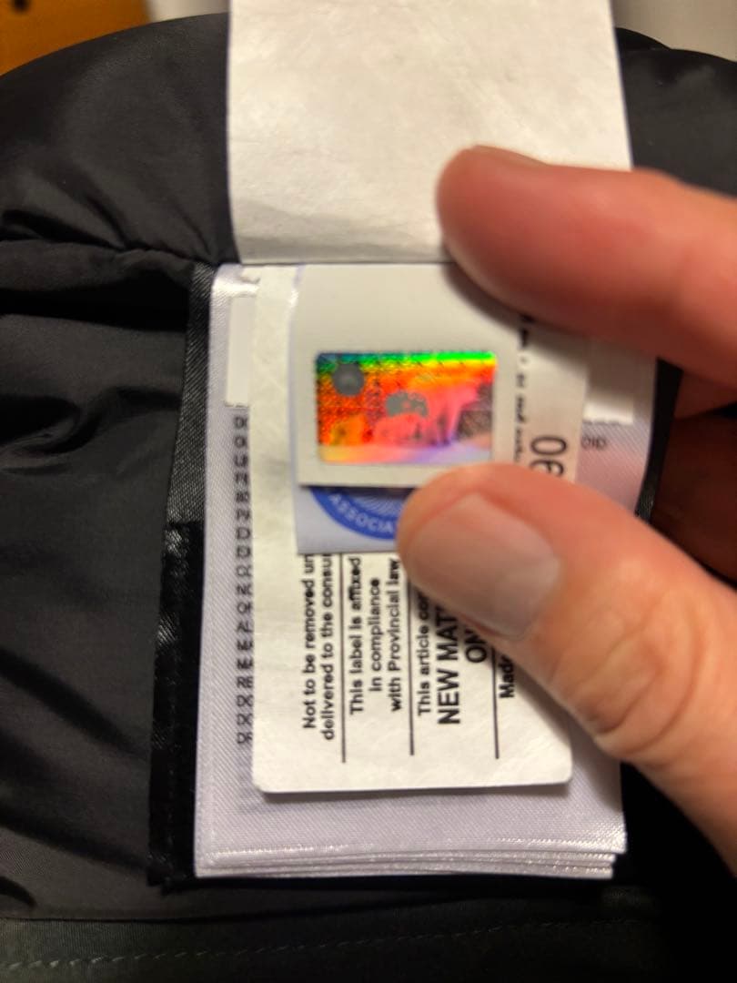 【新品同様　希少色】正規品カナダグースジャスパーオリーブ(ボルケーノ)Ｍサザビー