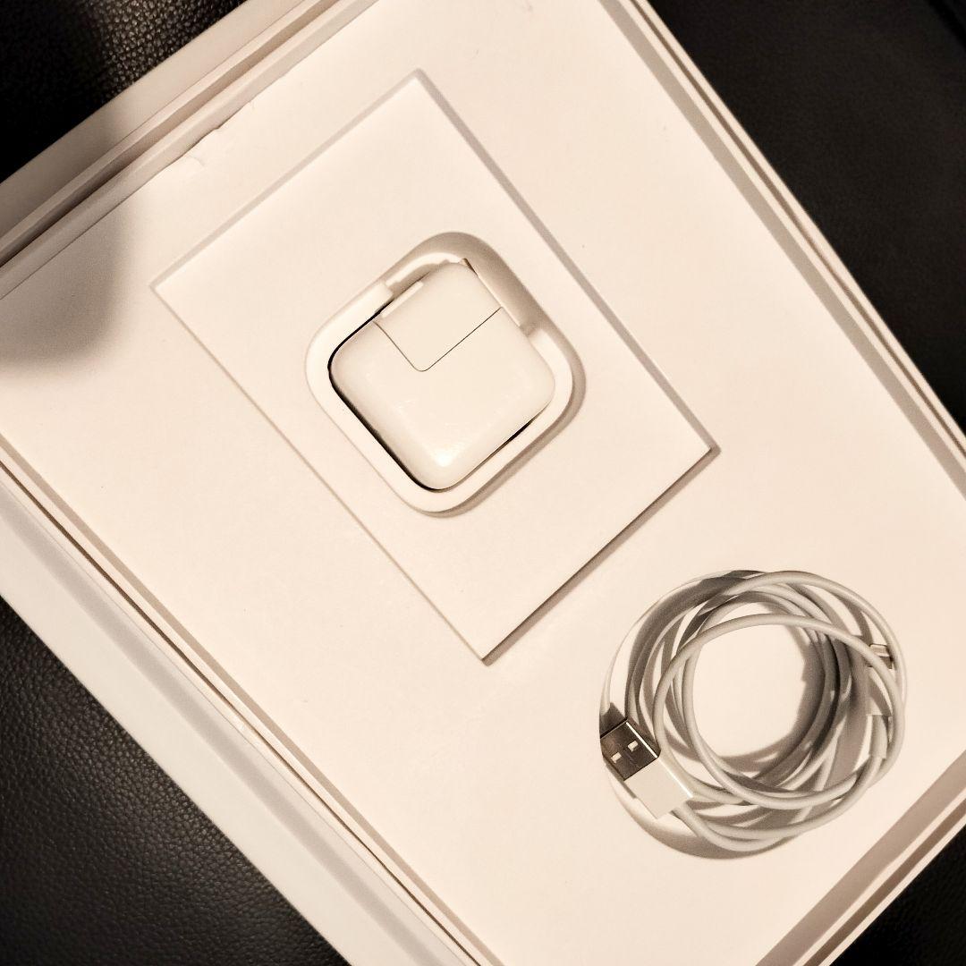 Apple iPad 第7世代 WiFiモデル 32GB ゴールド 美品