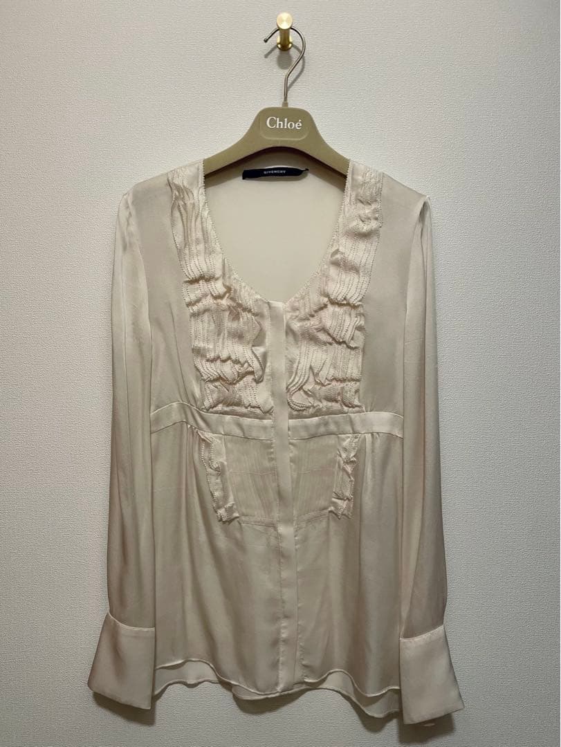 ☆着用画あり☆Givenchy 胸元のフリルが綺麗な長袖シルクブラウス