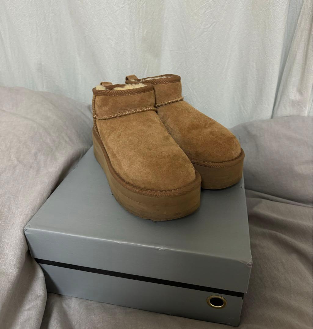 靴 UGG Classic Ultra Mini Platform 24cm