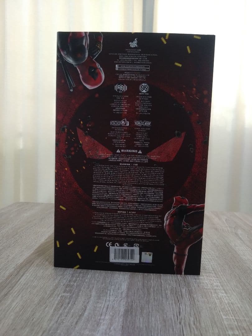 ホットトイズ　ムービー・マスターピース　1/6スケールフィギュア　デッドプール