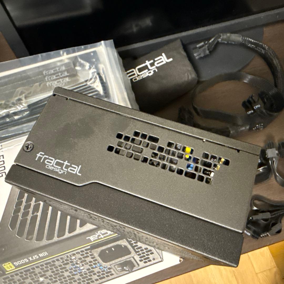 電源ユニット Fractal Design Ion SFX 500G 500W PSU
