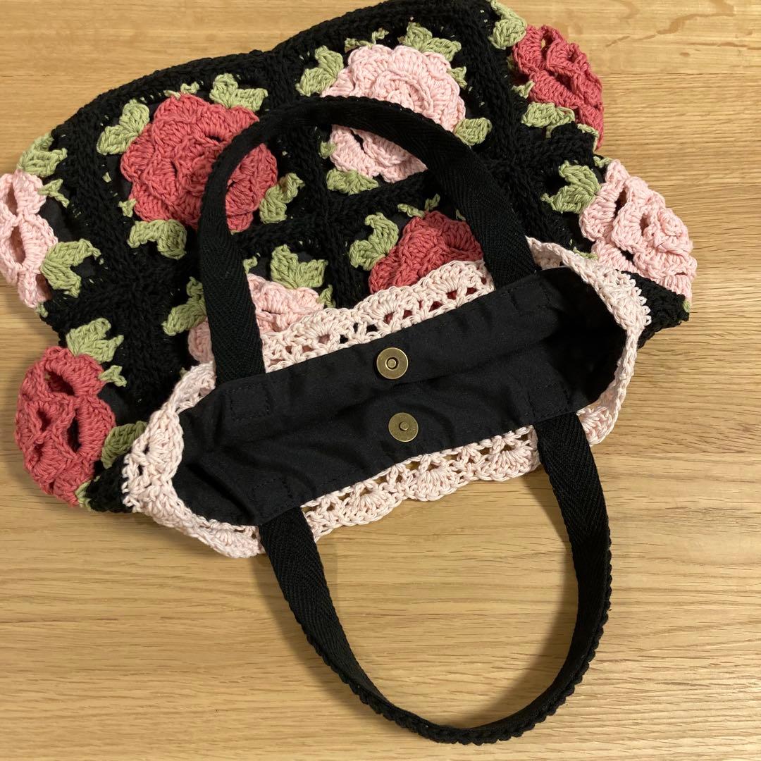 〈user_c7d7d101〉3点 黒 ピンクバラモチーフトートバッグ