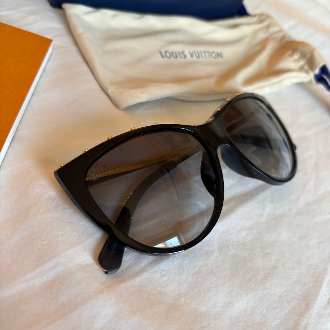 LOUIS VUITTON キャットアイサングラス　新品未使用　箱あり