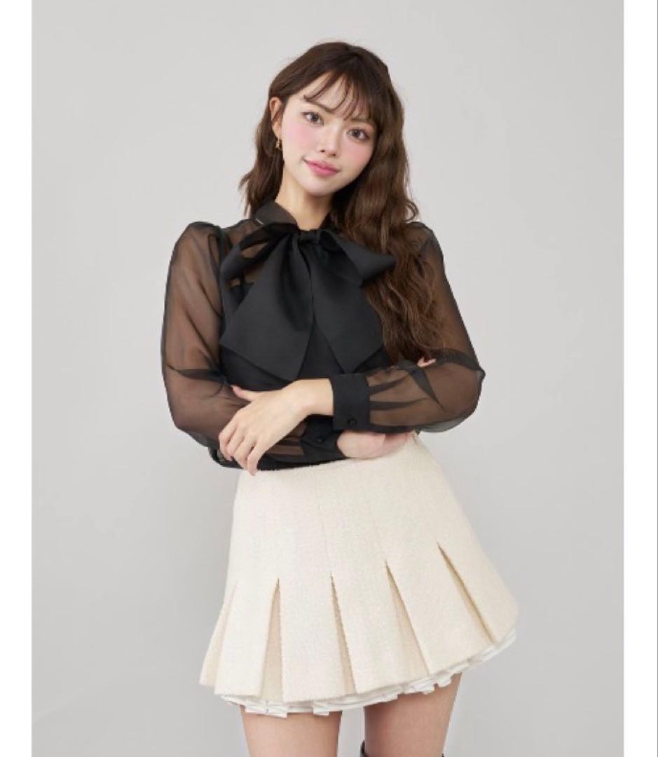 新品未開封　ダーリッチ　シアーパフショルブラウス　darich ブラック