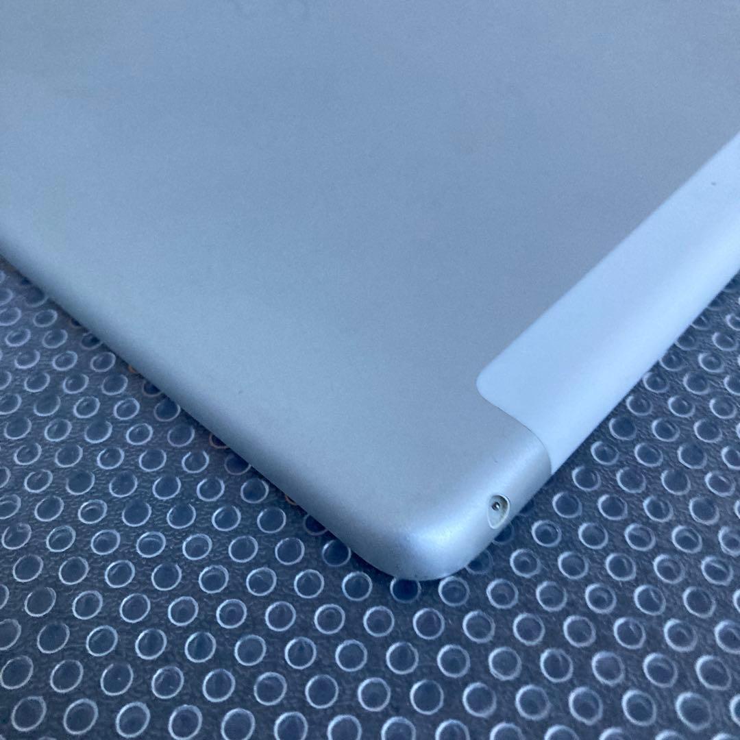 823【早い者勝ち】電池最良好☆iPad7 第7世代 32GB SIMフリー☆