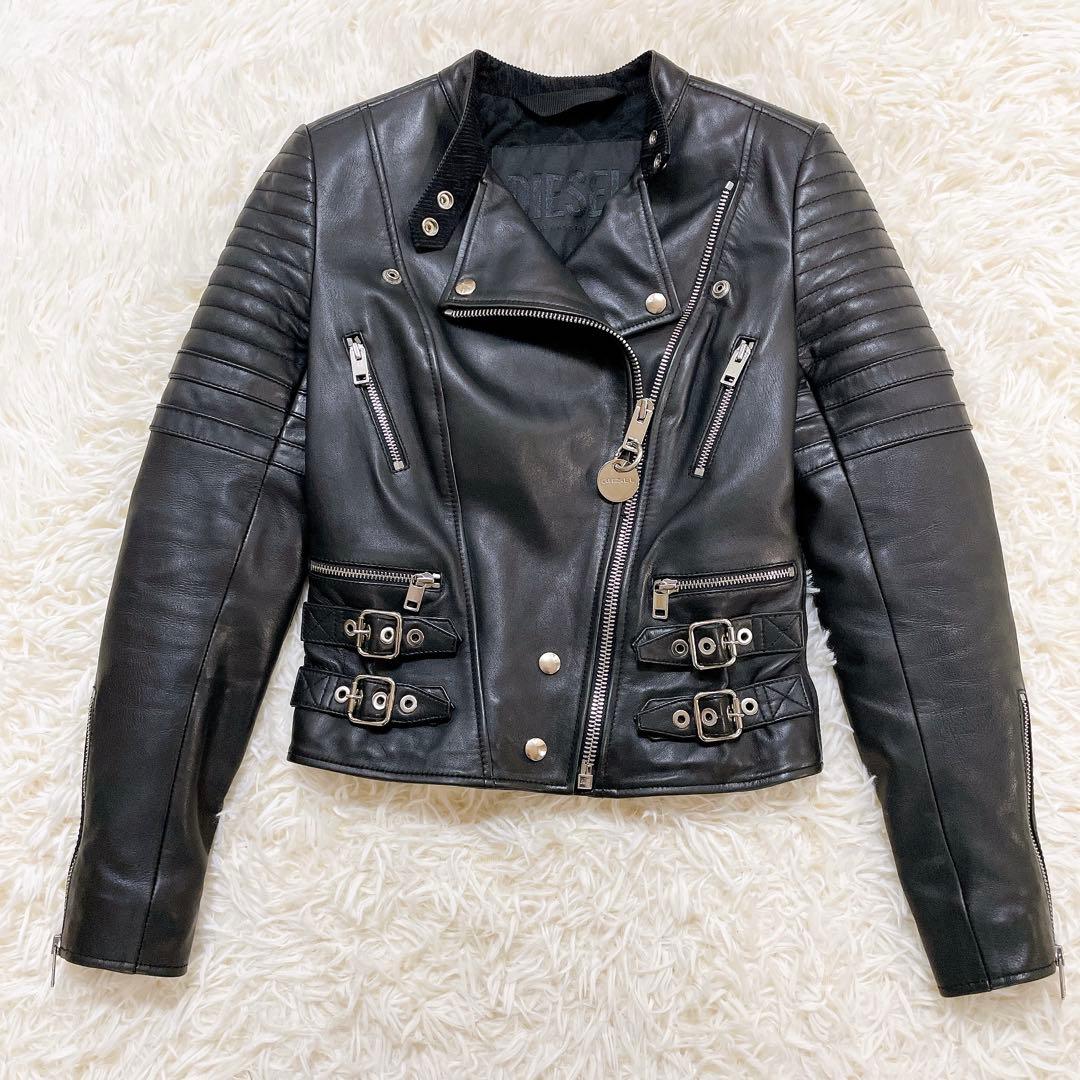 美品✨ディーゼル 2wayラムレザージャケット　黒　ロゴプレート　中綿　ショート
