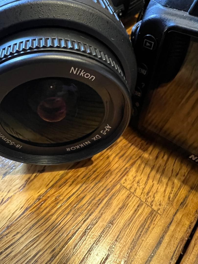 Nikon D3000 デジタル一眼レフカメラ