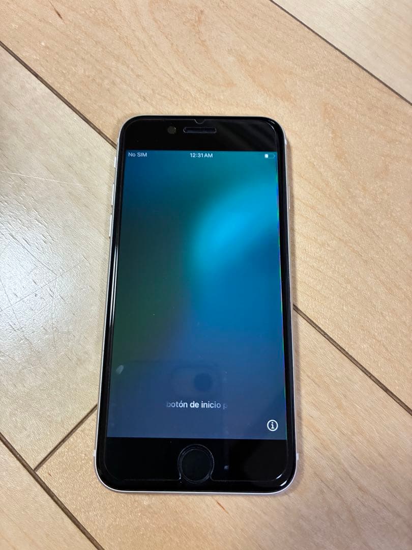 美品✨Apple iPhone SE (第3世代) ホワイト128GB 箱付き