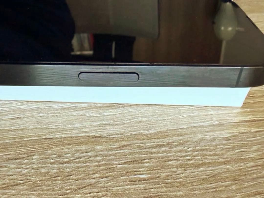 Apple iPhone 14 Pro スペースブラック512GB 背面割れ