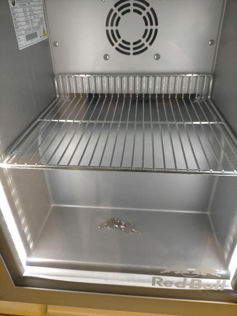 REDBULL レッドブルミニ冷蔵庫- 新品同様