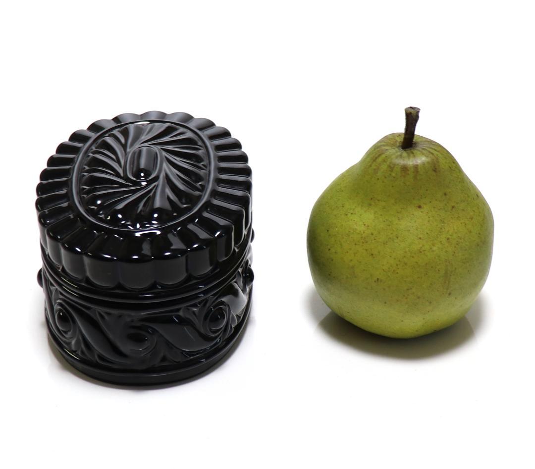 バカラ 希少型 最大 690g ブラッククリスタルガラス製 漆黒の蓋物 ロシア