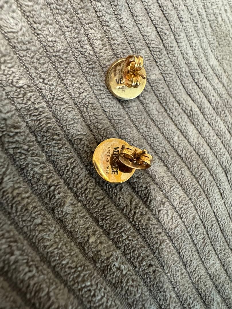 国内正規品Versace メダリオンピアス