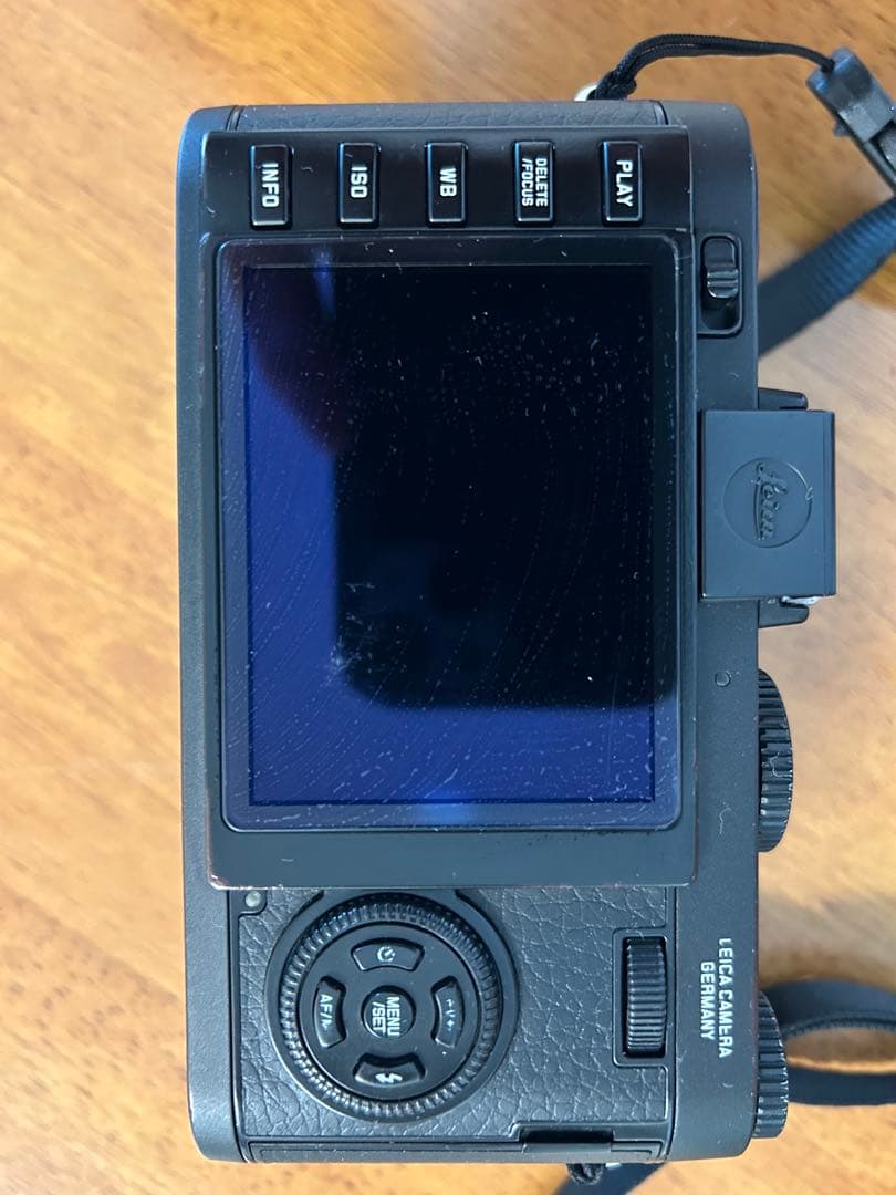 デジタルカメラ Leica X2. ELMARIT 28mm f/2.8 ASPH