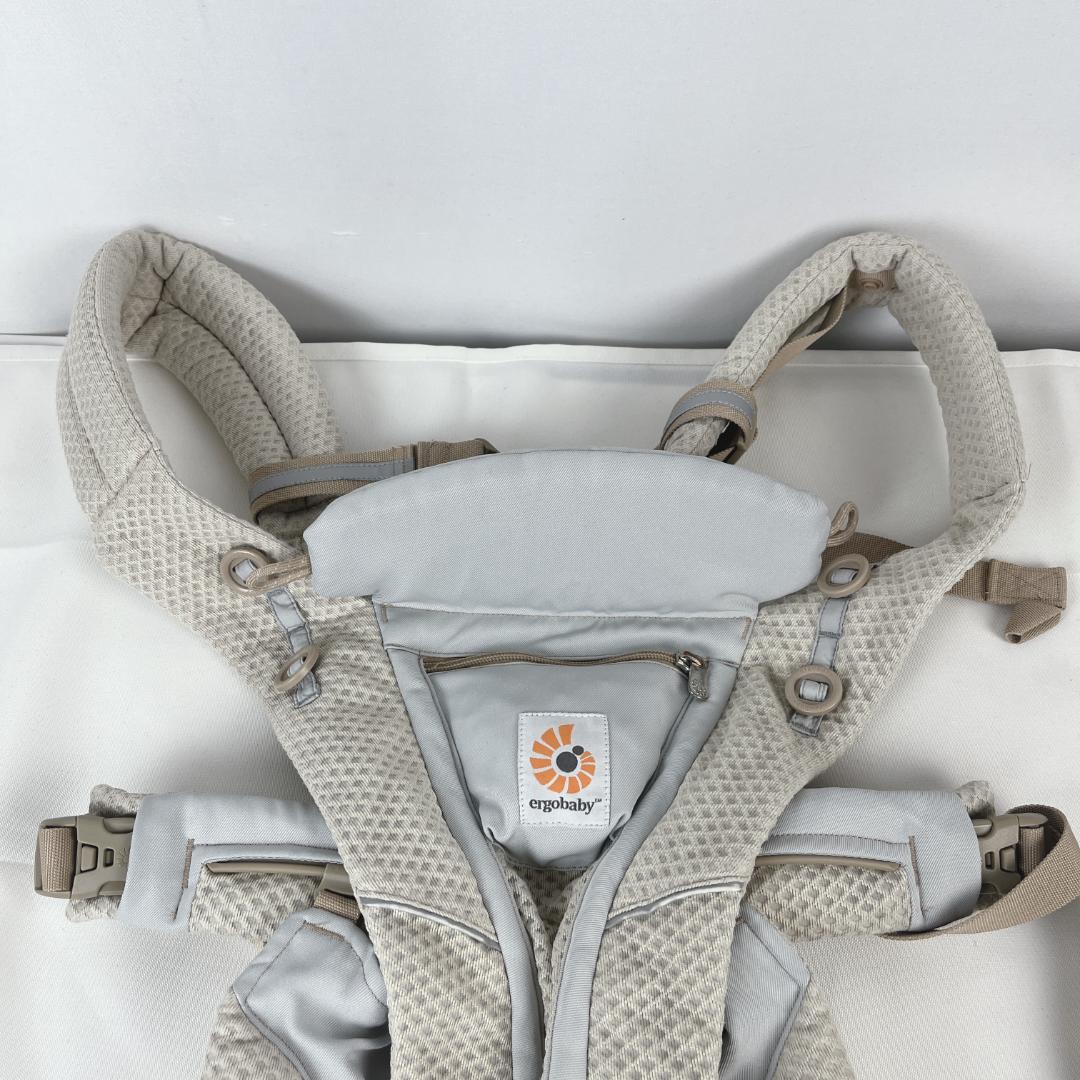 美品☘️ エルゴベビー オムニ　ブリーズ　日本限定カラー　サンドベージュ