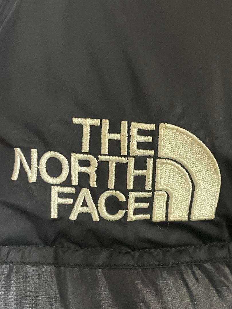 ノースフェイス　ヌプシ　THE NORTH FACE 700 ダウンジャケット