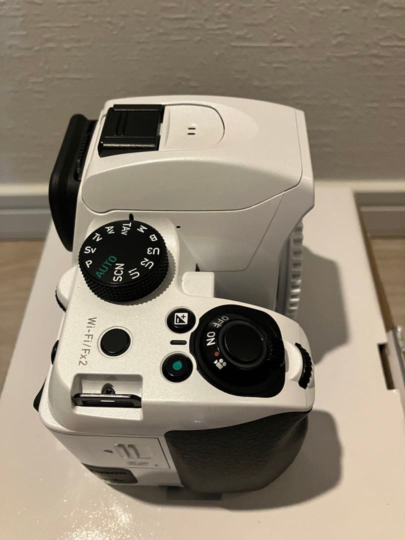 チ*プ様 PENTAX ペンタックス　KF デジタル一眼レフカメラ ホワイト