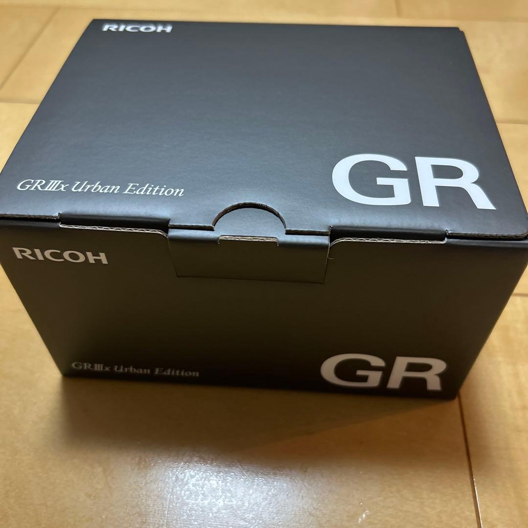 【25年11月購入・3年保証】　RICOH GRⅢx urban Edition