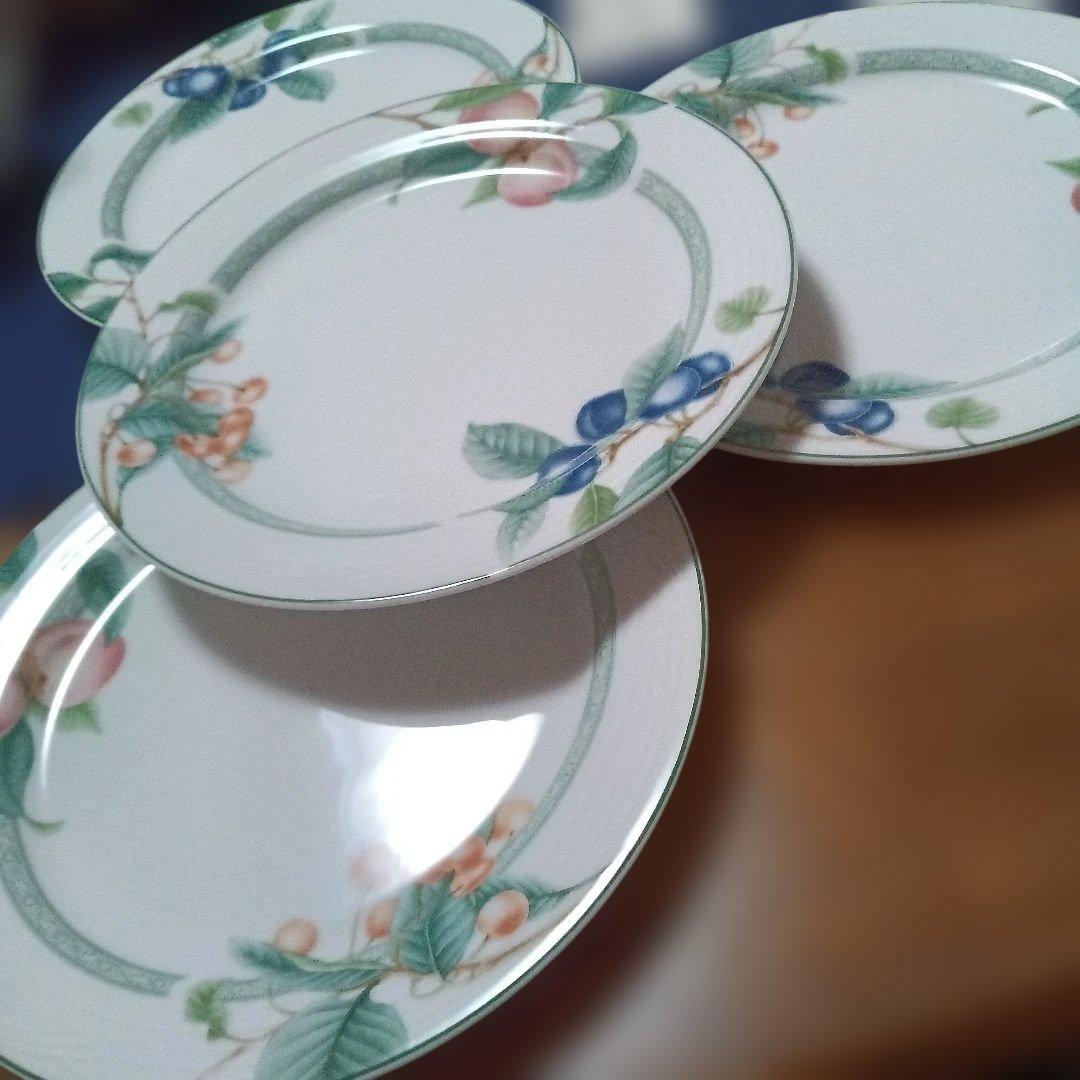 ノリタケレトロ　アークティックベリーズ　皿セット