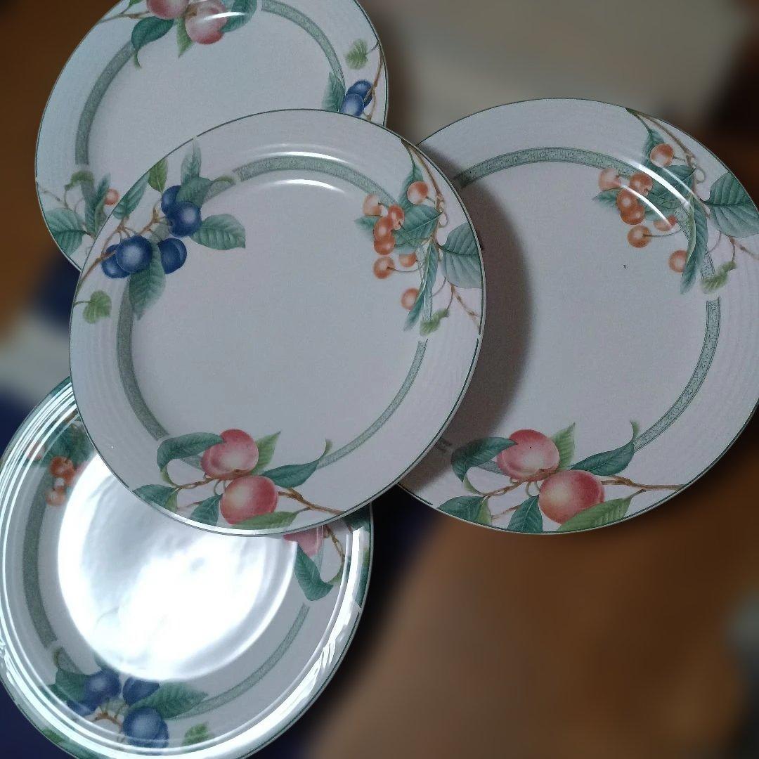 ノリタケレトロ　アークティックベリーズ　皿セット