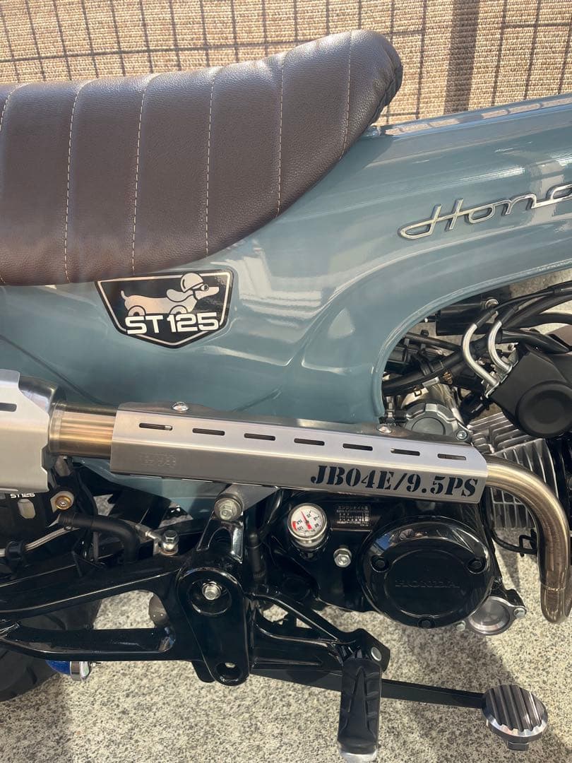 JB04-ダックス125マフラー　モリワキラフギア