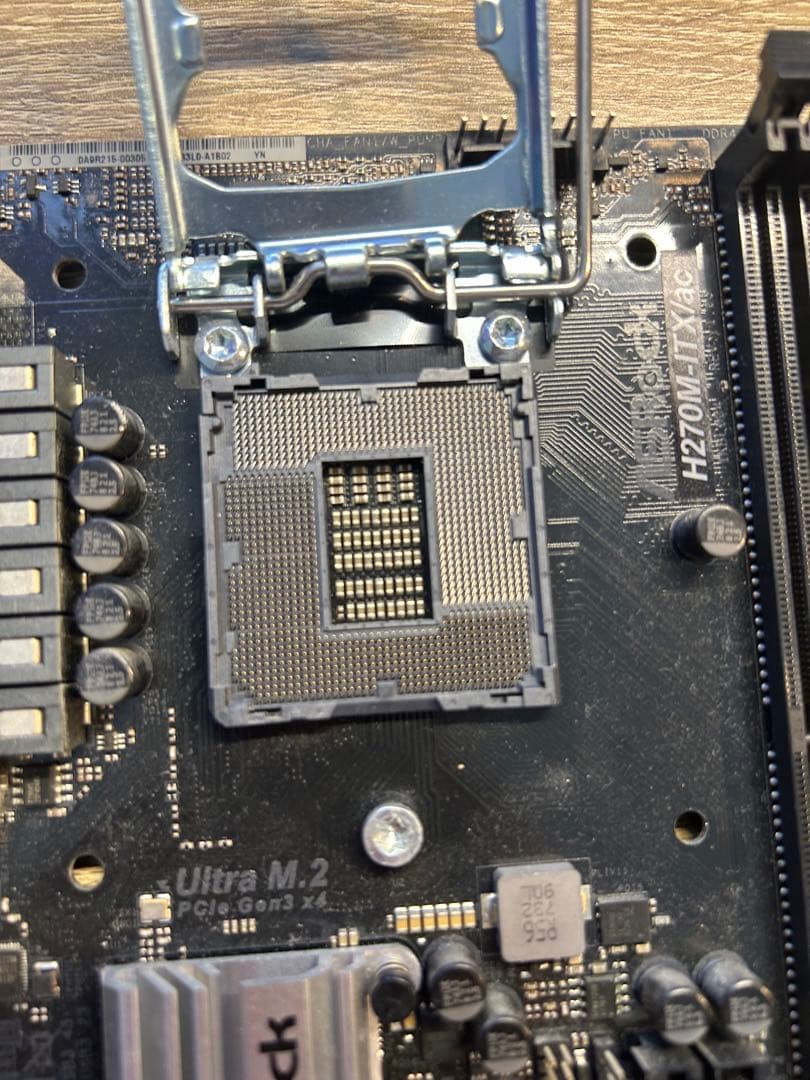 ASRock H270M-ITX/ac マザーボード