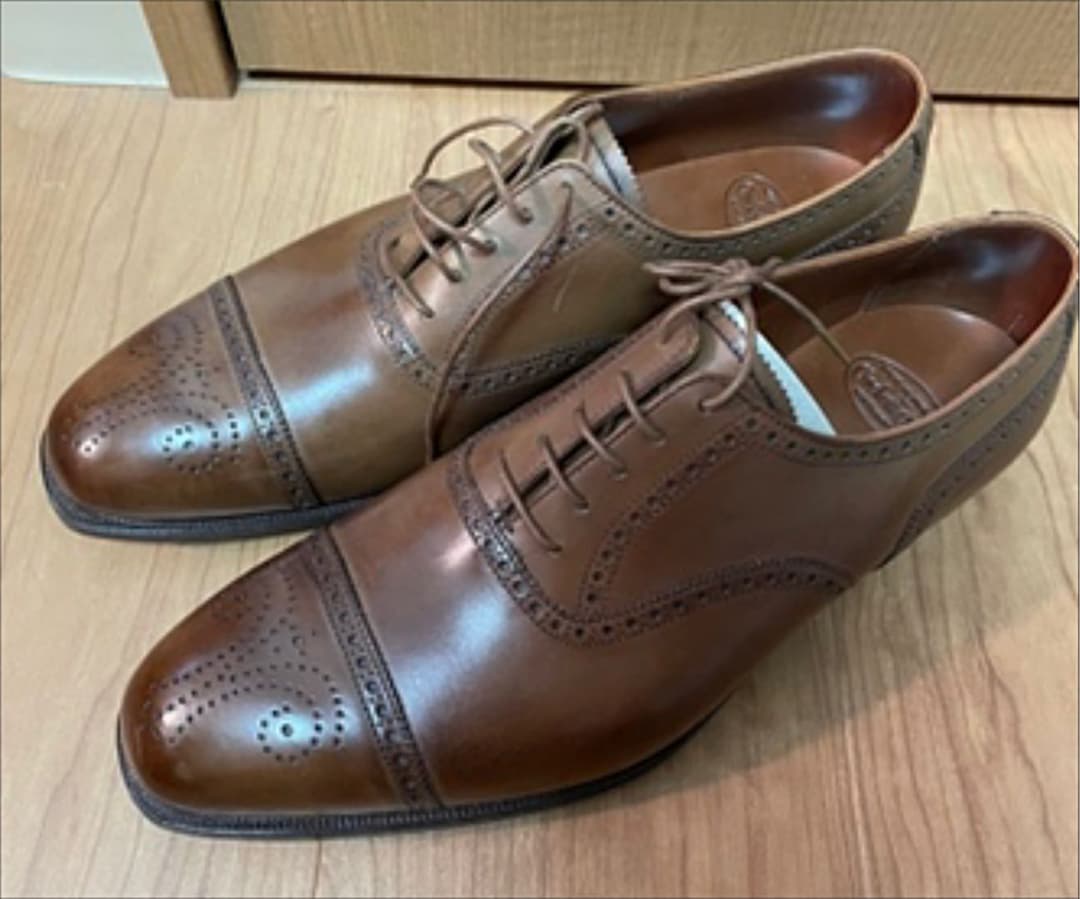 大幅値下げ！新品　クロケットアンドジョーンズ　ビジネスシューズ 革靴