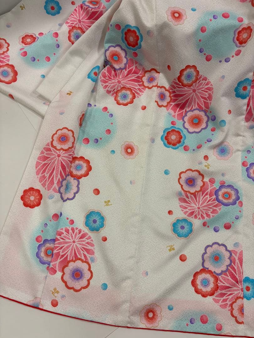 七五三　女の子着物　白と水色　クレージュ　ピンク　梅　ダリア　日本製