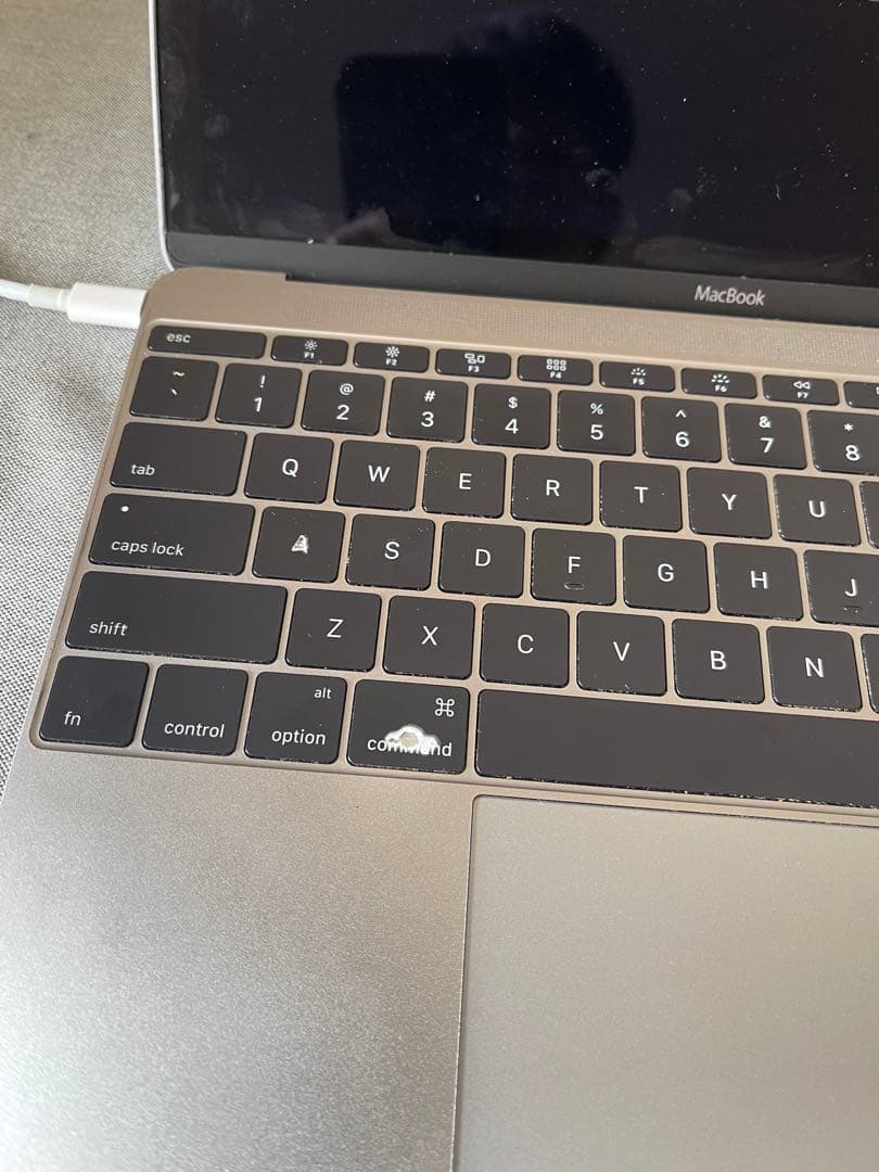 MacBook 256GB SSD 8GBメモリ