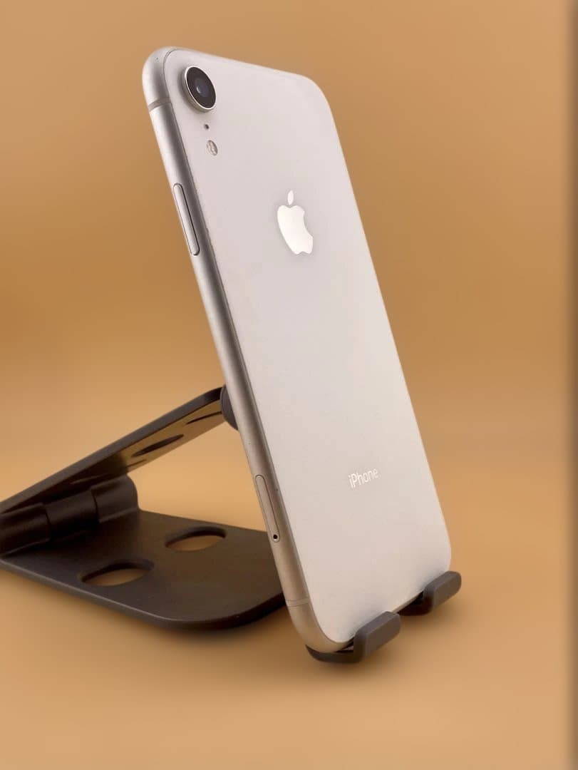 iPhone XR 64GB SIMフリー　ホワイト　バッテリー新品100％