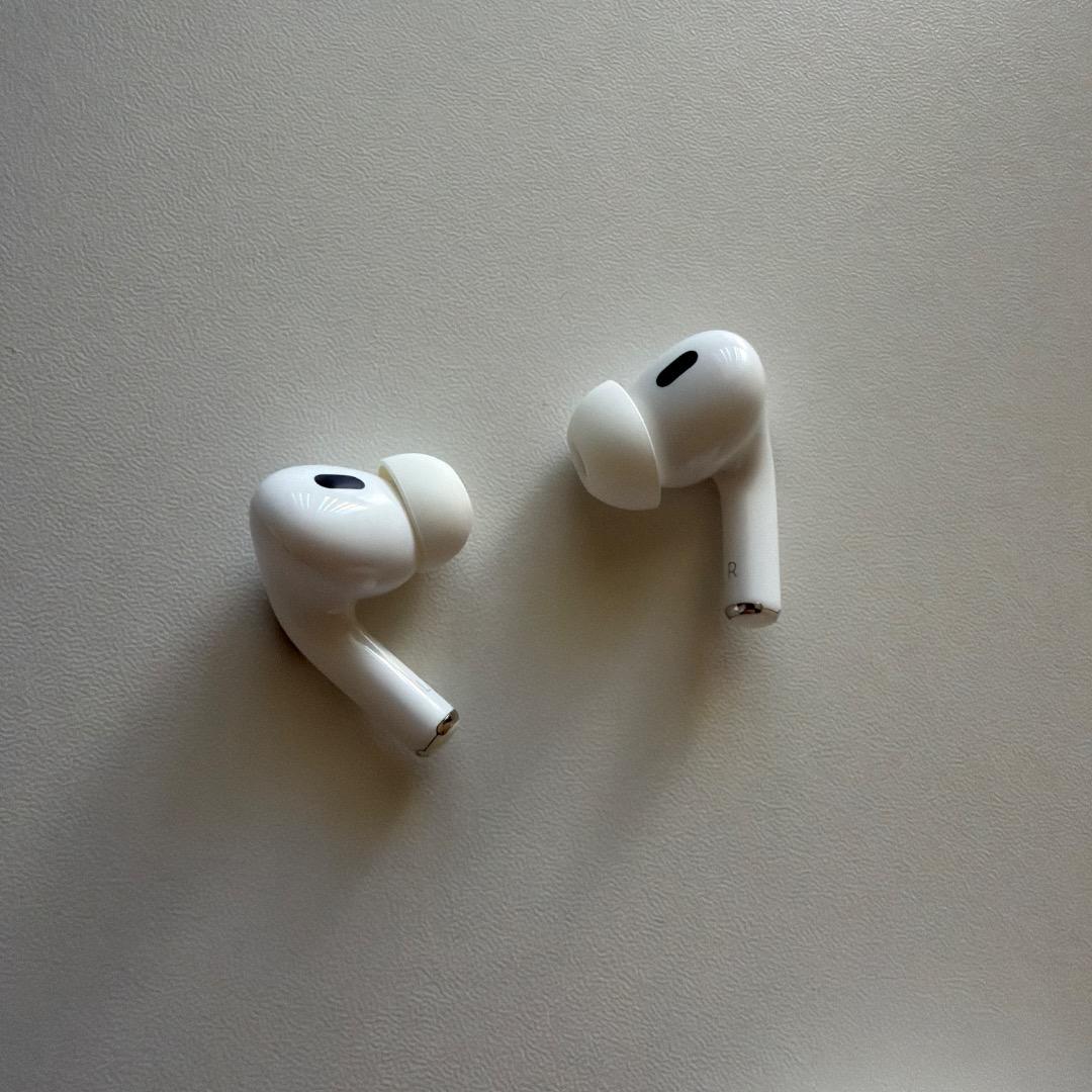 AirPods Pro 第2世代 Lightning（箱・付属品あり）