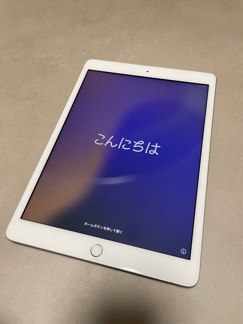 【美品】Apple iPad 第七世代　32GB