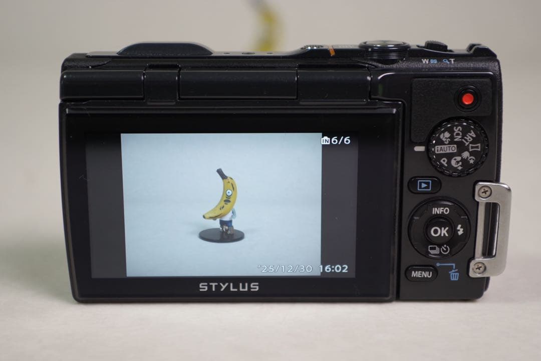 【極美品】OLYMPUS TG-850 防水 防塵 耐衝撃 元箱・付属品有り