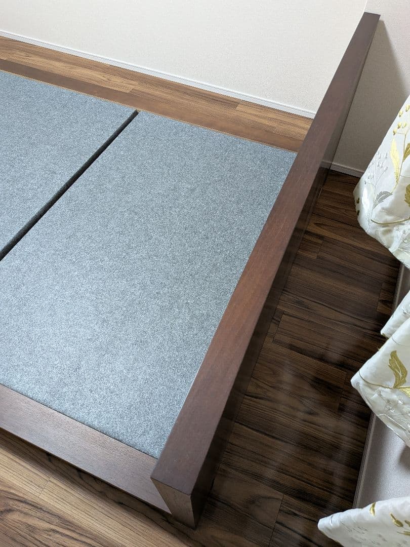 ドリームベッドフレーム　クイーンサイズ　ダークブラウン　 2月15日までの掲載