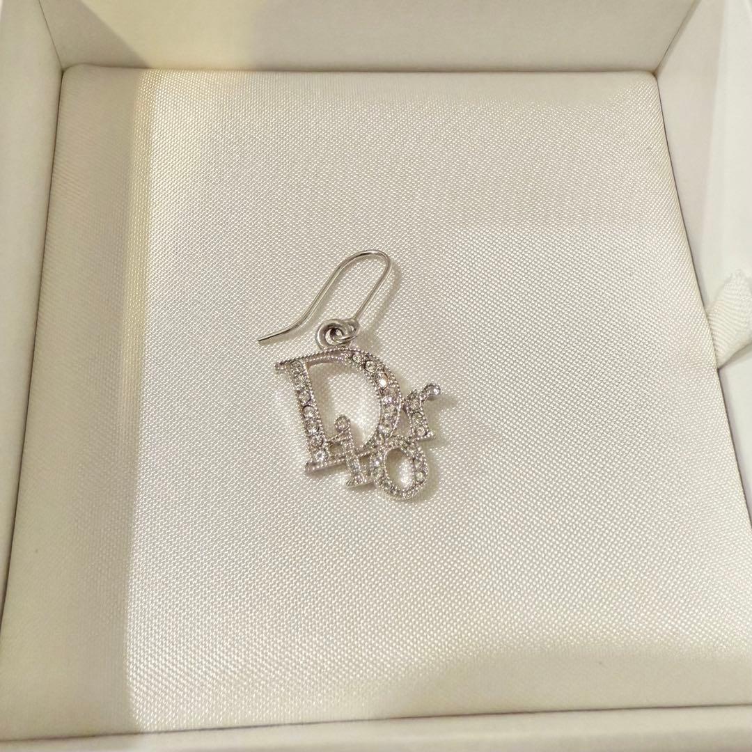Dior クリスタルピアス(片耳用)