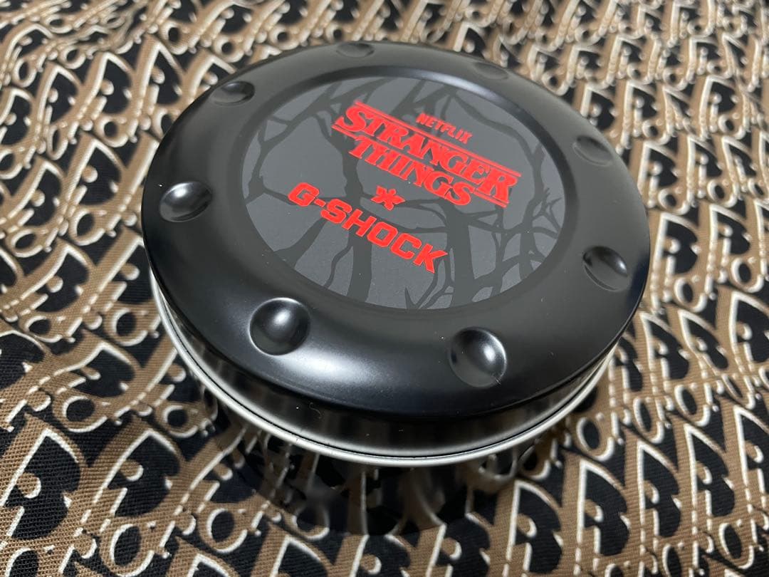 G-SHOCK STRANGER THINGS ブラック　CASIO ダグあり