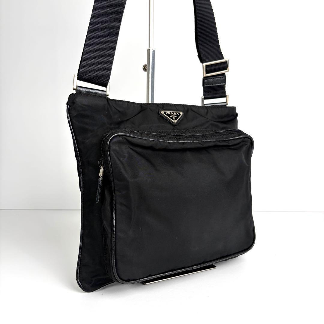 近年モデル PRADA プラダ ショルダーバッグ ナイロン レザー ブラック
