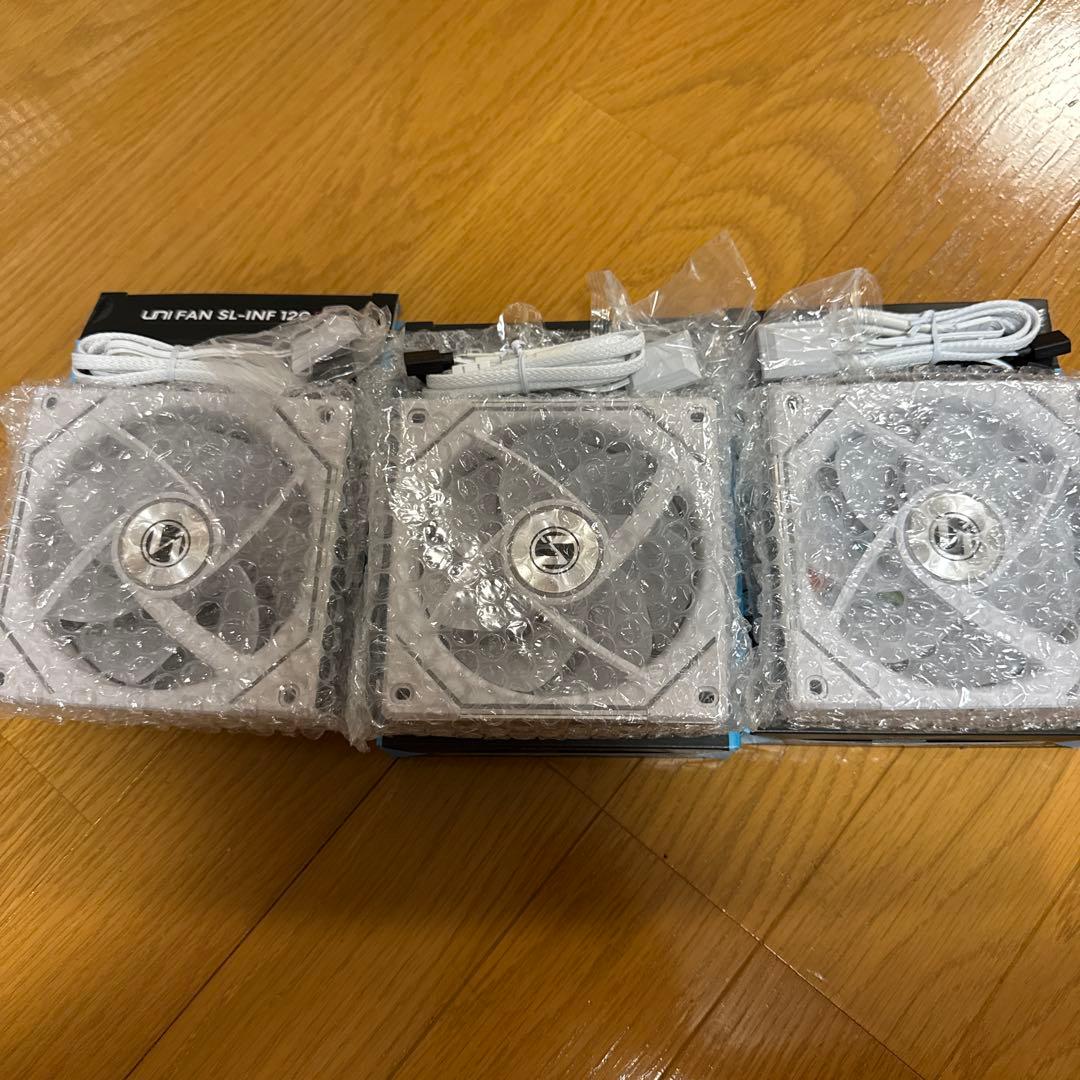 Lian Li UNI FAN SL-INFINITY 120 WT 3個セット