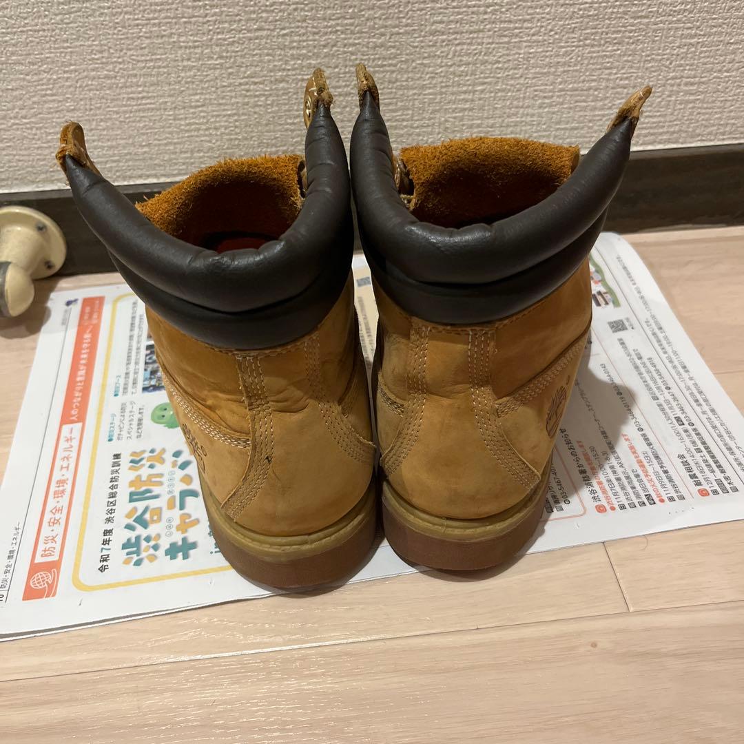 Timberland 防水ベージュレザー ワークブーツ