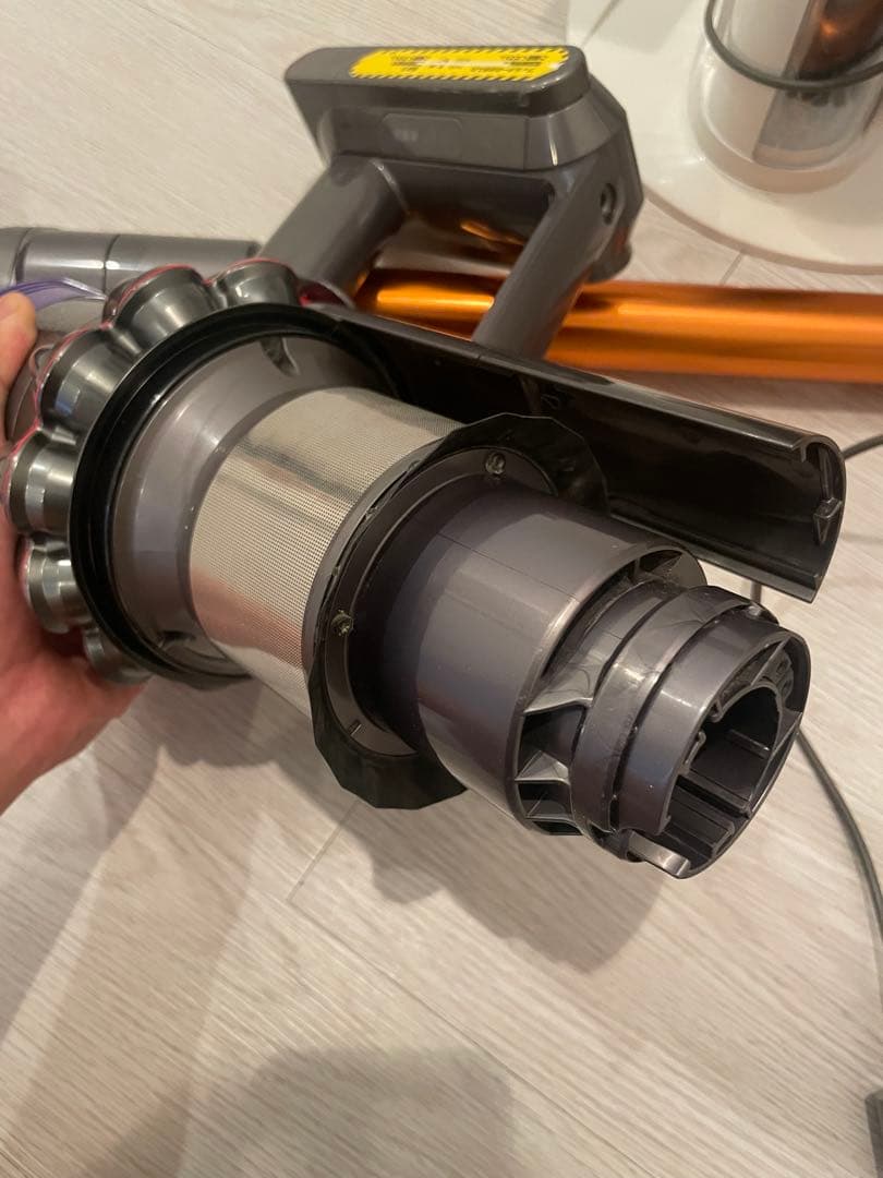 K*父様 Dyson SV12 充電式コードレスクリーナー