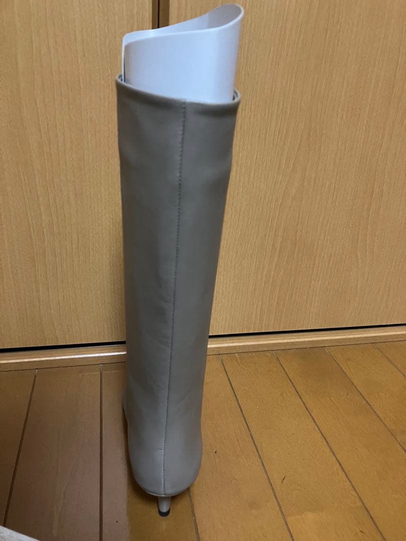 未使用品　定価44000 TOMORROWLAND ミドルブーツ23〜23.5