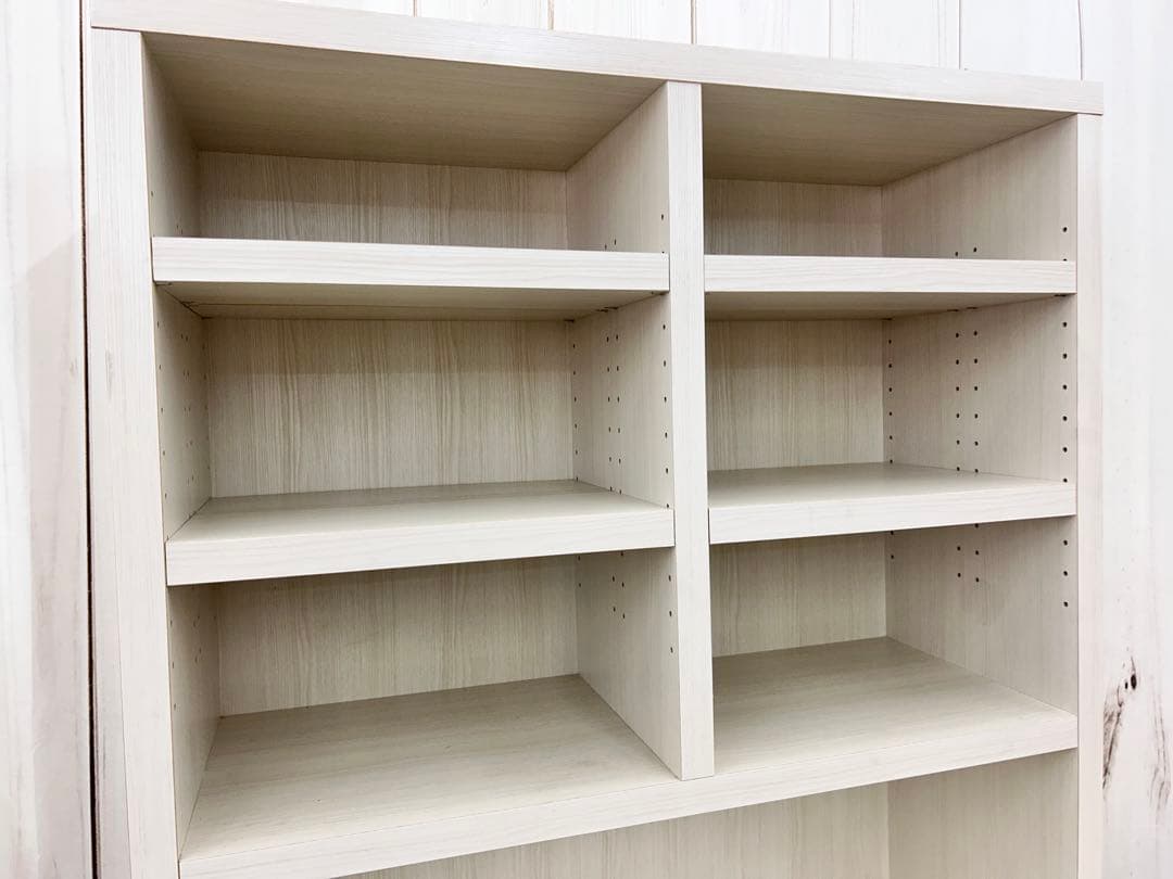 ライティングビューロー　デスク　多収納②