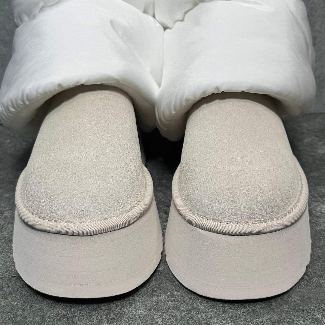 【新品未使用】UGG クラシックミニ ディッパー パッファー ホワイト 23cm