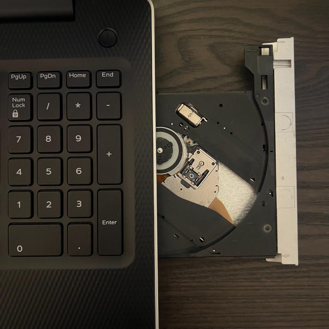 Dell☆Inspiron✨SSD128G&HDD500G☆Ryzen3☆8GB