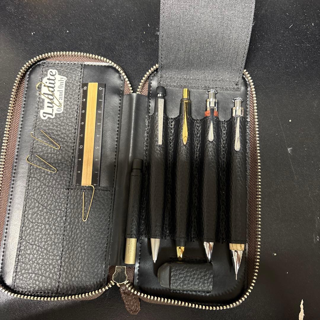 ラダイト ラウンドジップペンケース エッセンシャル ADRI A ウィスキー