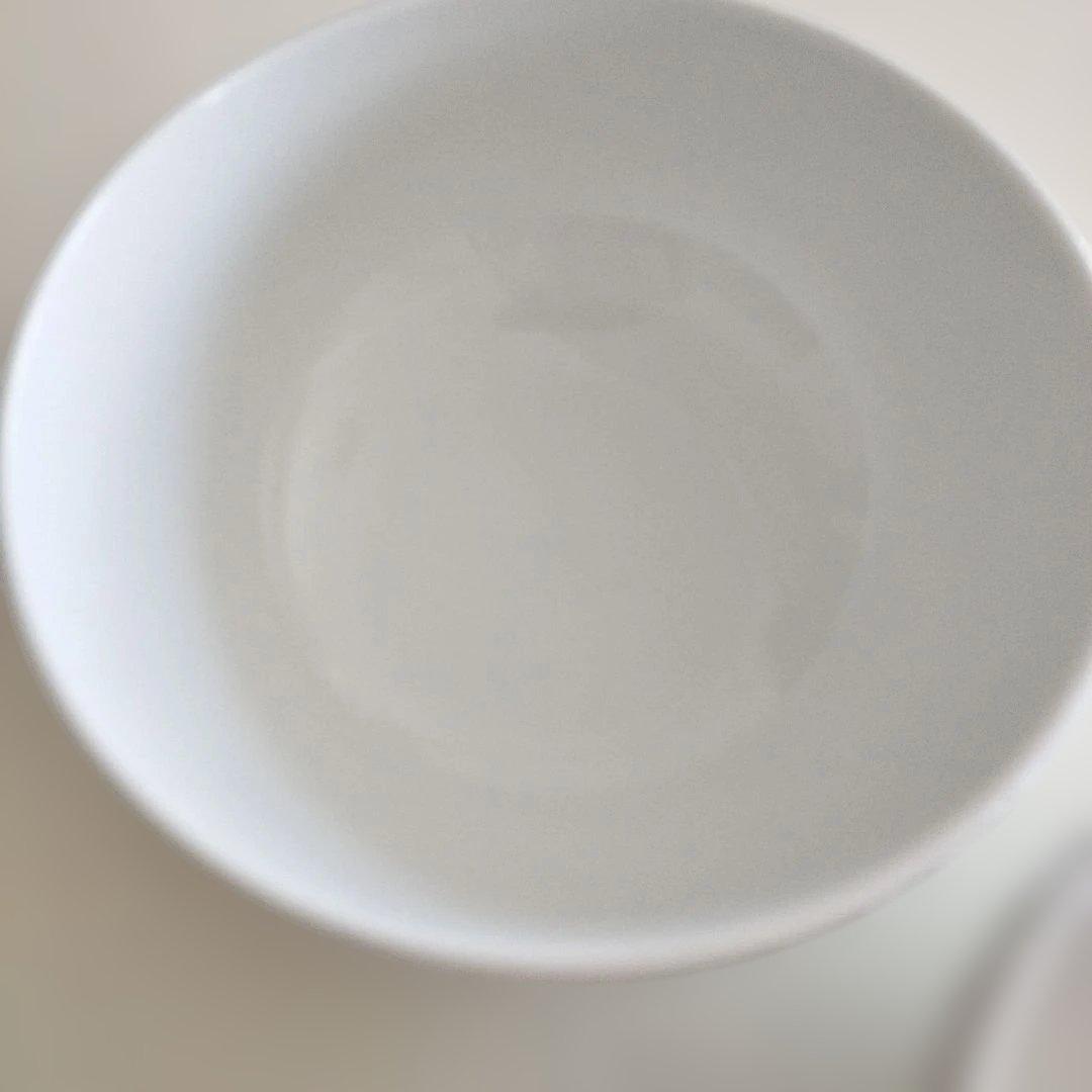   ホワイトフルーテッド　ハーフレース ボウル